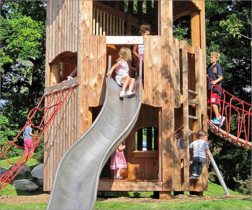 Spielhaus mit Rutsche für Kleinkinder